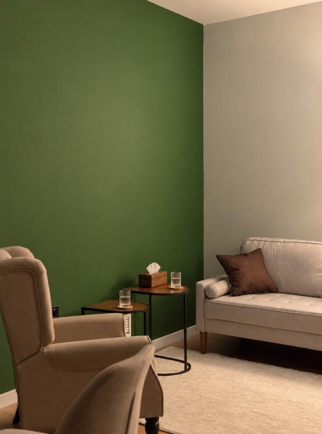 Despacho de psicoterapia con pared Verde Tradición